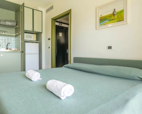 APPARTAMENTO BILOCALE STANDARD VISTA MARE LATERALE