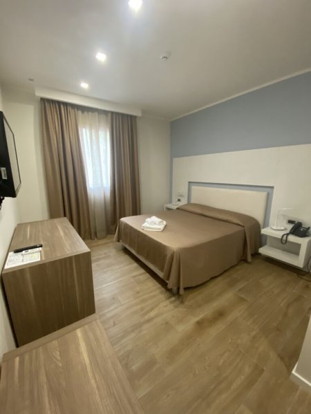 CAMERE HOTEL